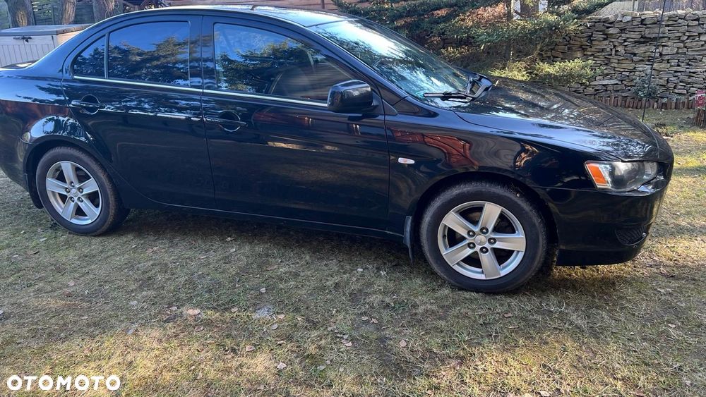 Mitsubishi Lancer 1.5 Invite - 20