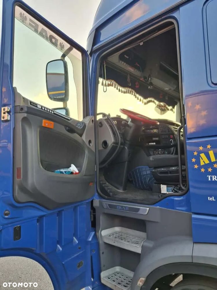 DAF XF - 12
