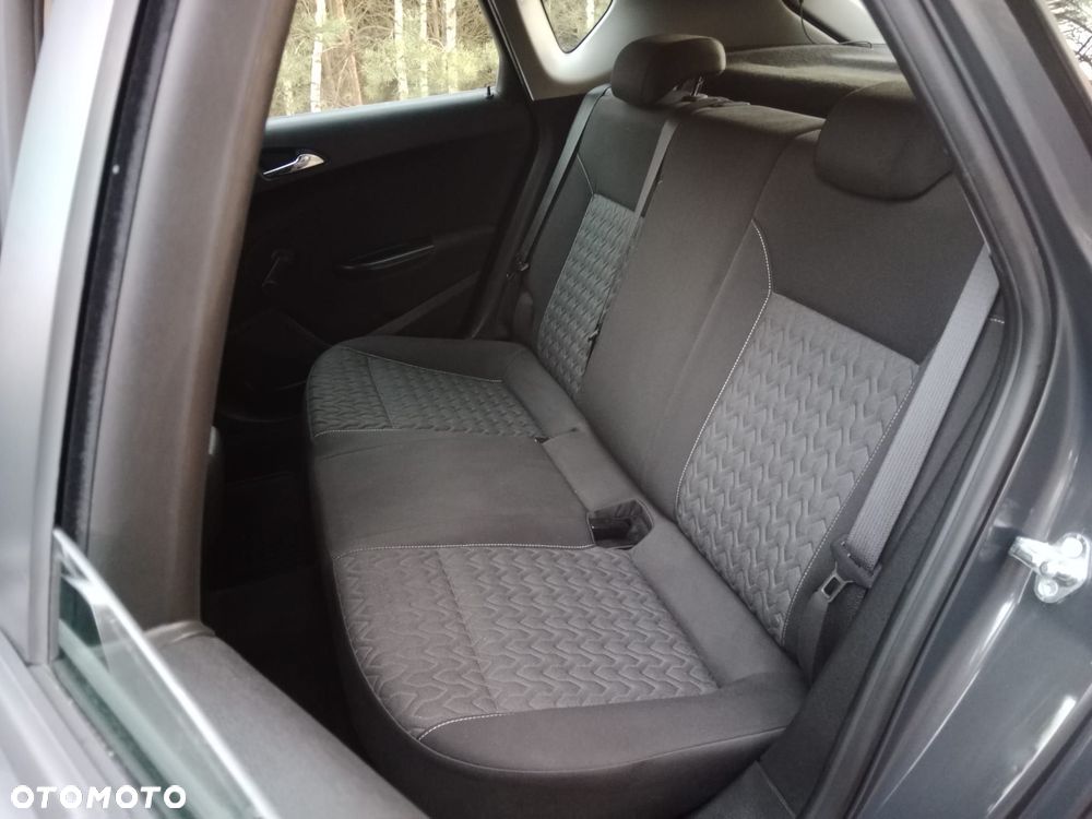Kia Ceed - 12