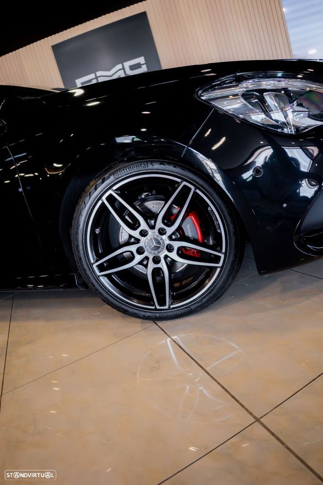 Mercedes-Benz CLA 180 d Shooting Brake AMG Line - 16