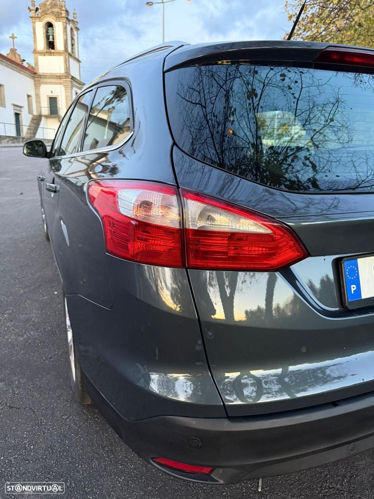 Ford Focus SW 1.6 TDCi ECOnetic 99g S&S Titanium - 9