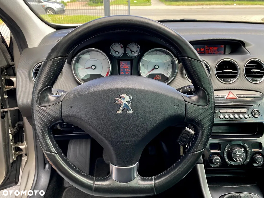 Peugeot 308 - 8