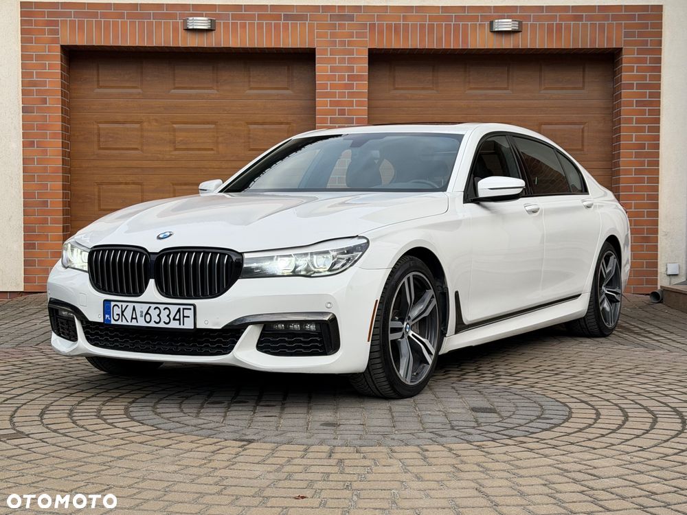 BMW Seria 7 740Li - 1