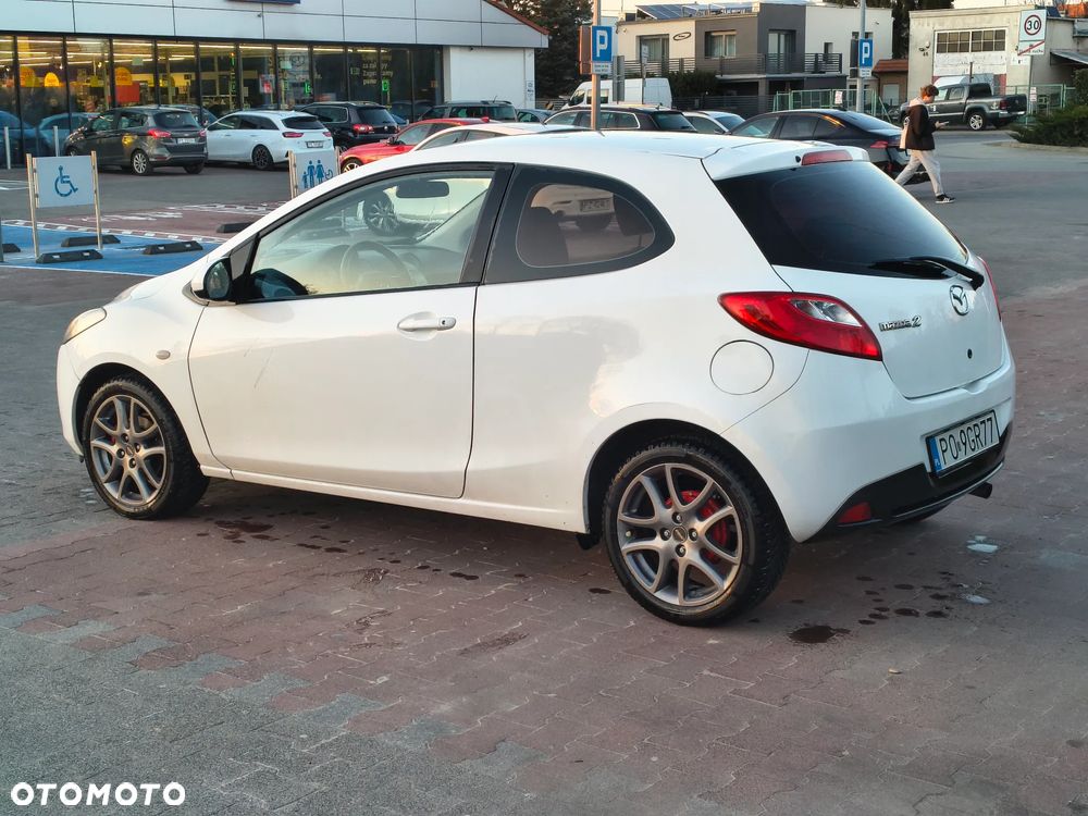 Mazda 2 - 3