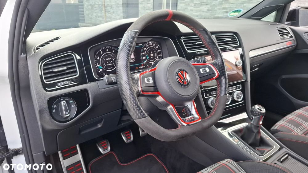 Volkswagen Golf 2.0 TSI BMT GTI Performance - 25