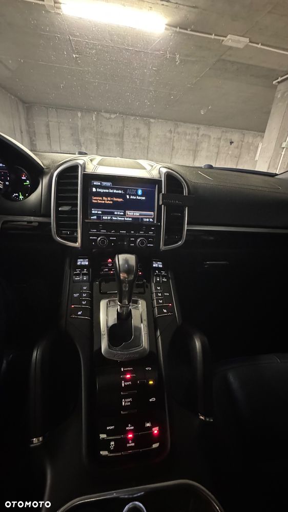 Porsche Cayenne S E-Hybrid - 19