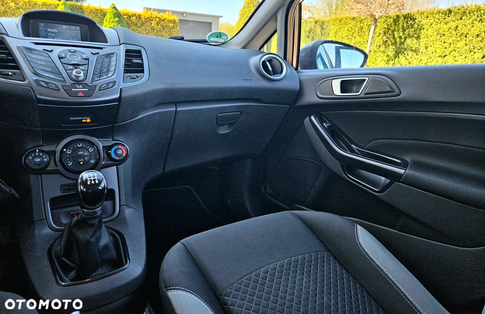 Ford Fiesta - 22