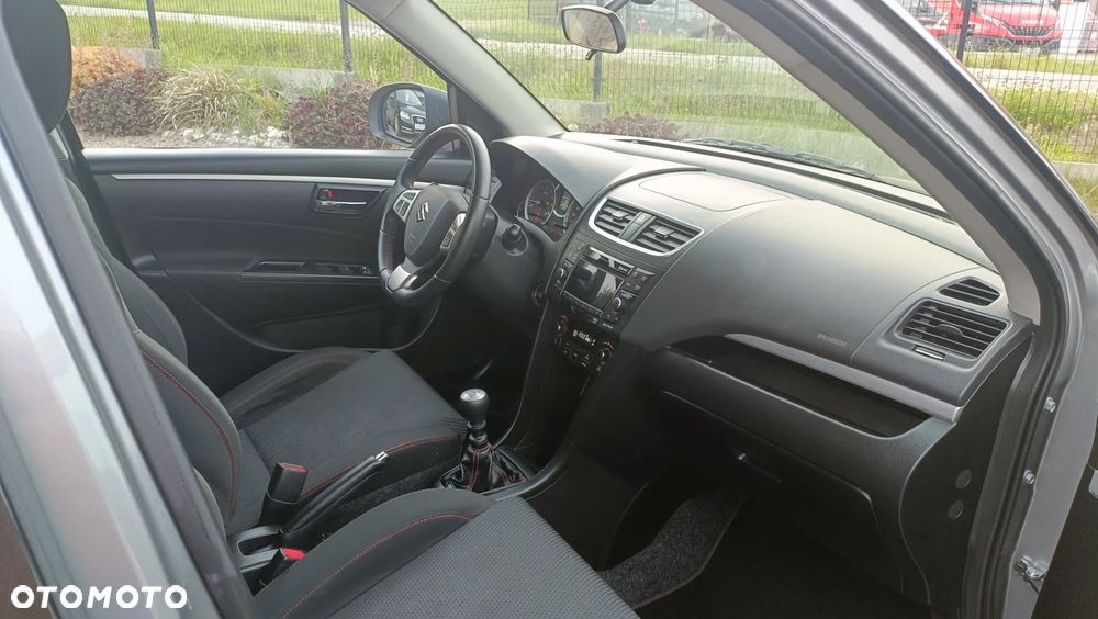 Suzuki Swift 1.6 Sport - 8