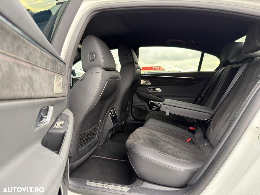 DS Automobiles DS 9 - 10