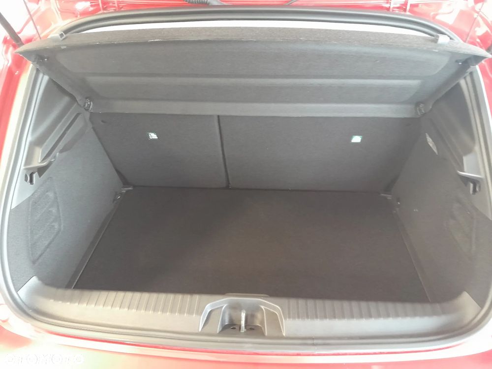 Mitsubishi Colt 1.0T Invite - 6