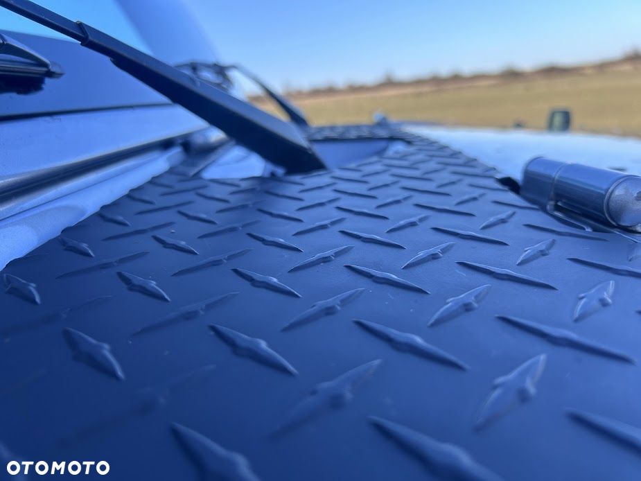 Jeep Wrangler - 16