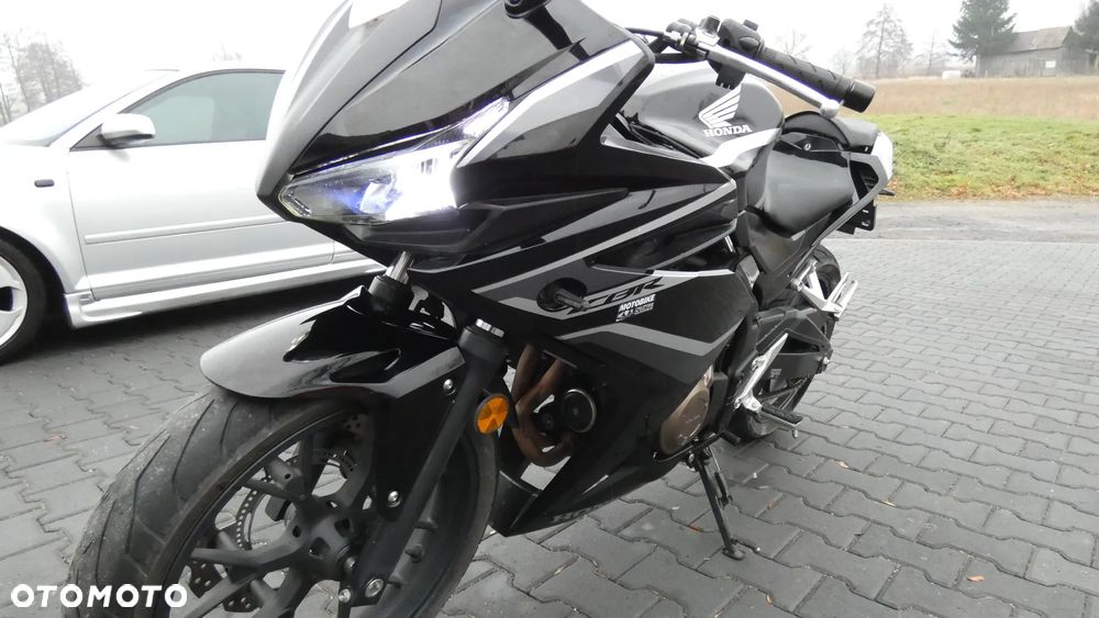 Honda CBR - 25