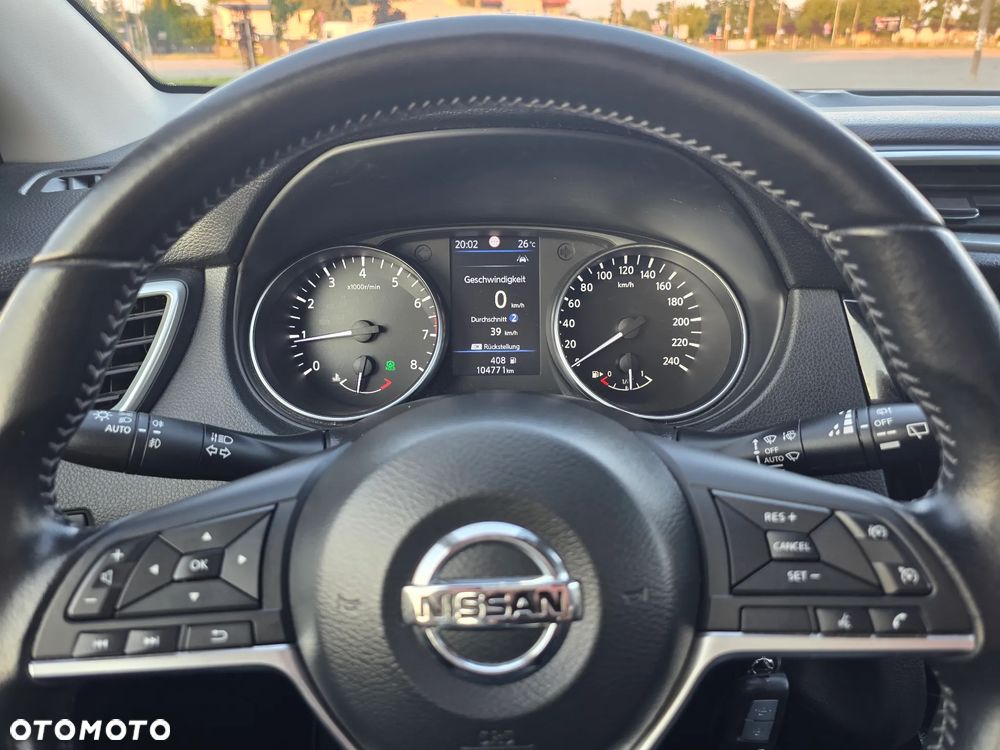 Nissan Qashqai 1.3 DIG-T AKARI - 33