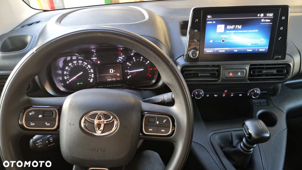 Toyota Proace city - 21