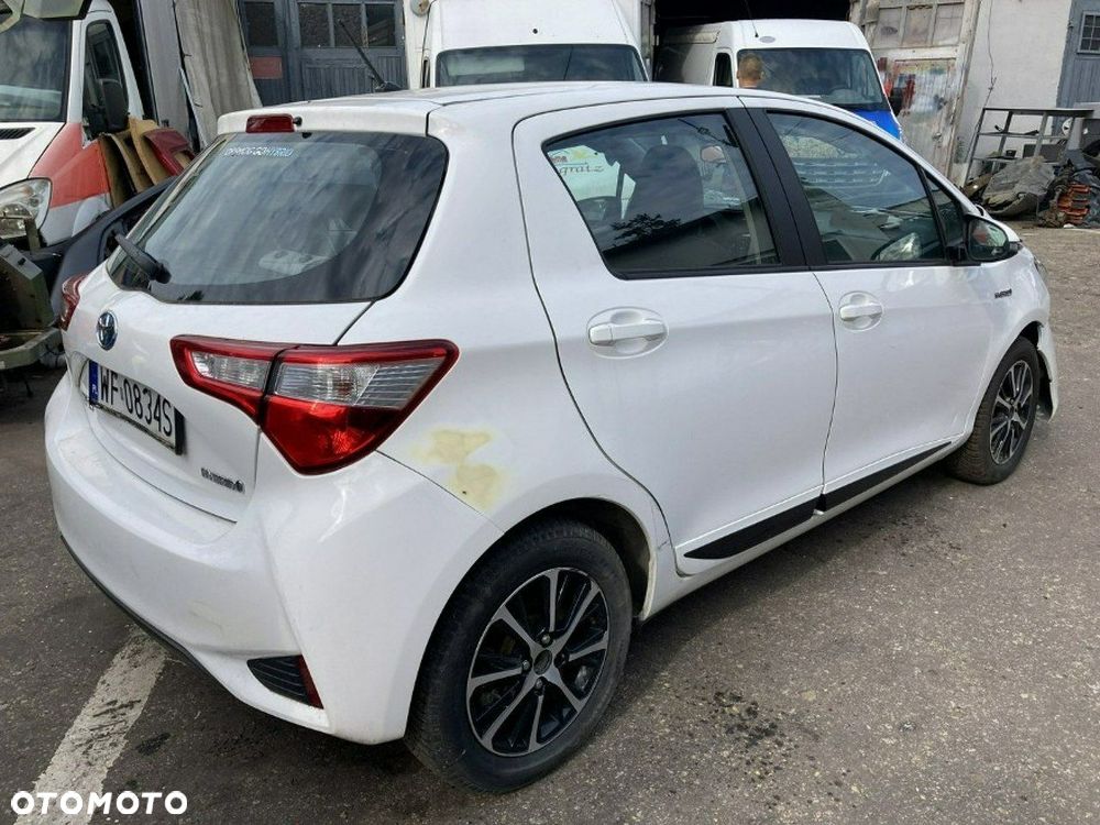 Toyota Yaris - 8