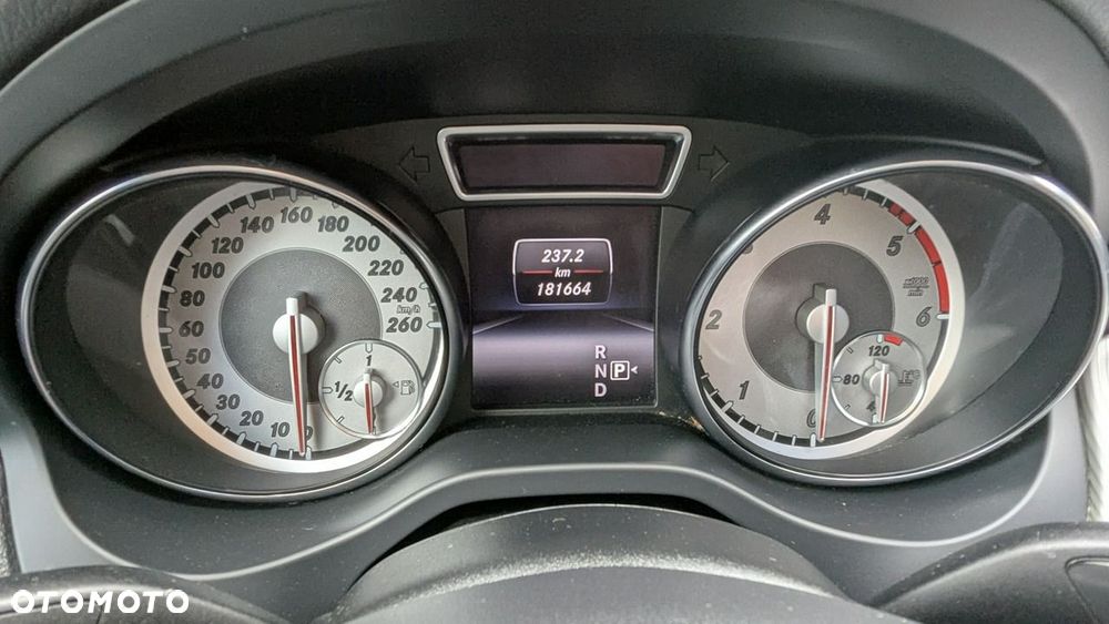Mercedes-Benz GLA 200 CDI 4Matic 7G-DCT Edition 1 - 24