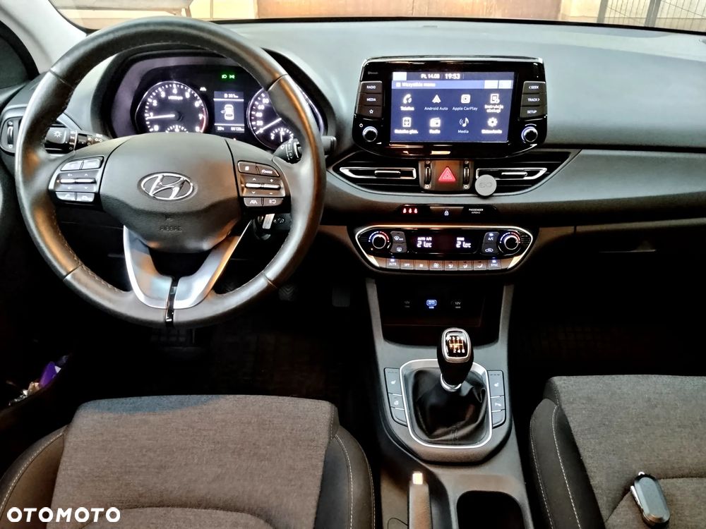 Hyundai i30 1.5 DPI Smart - 16