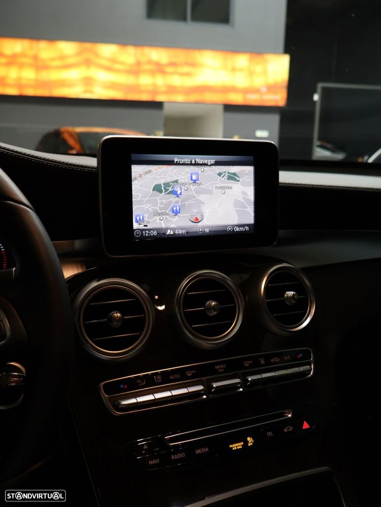 Mercedes-Benz GLC 220 d 4Matic 9G-TRONIC Exclusive - 24