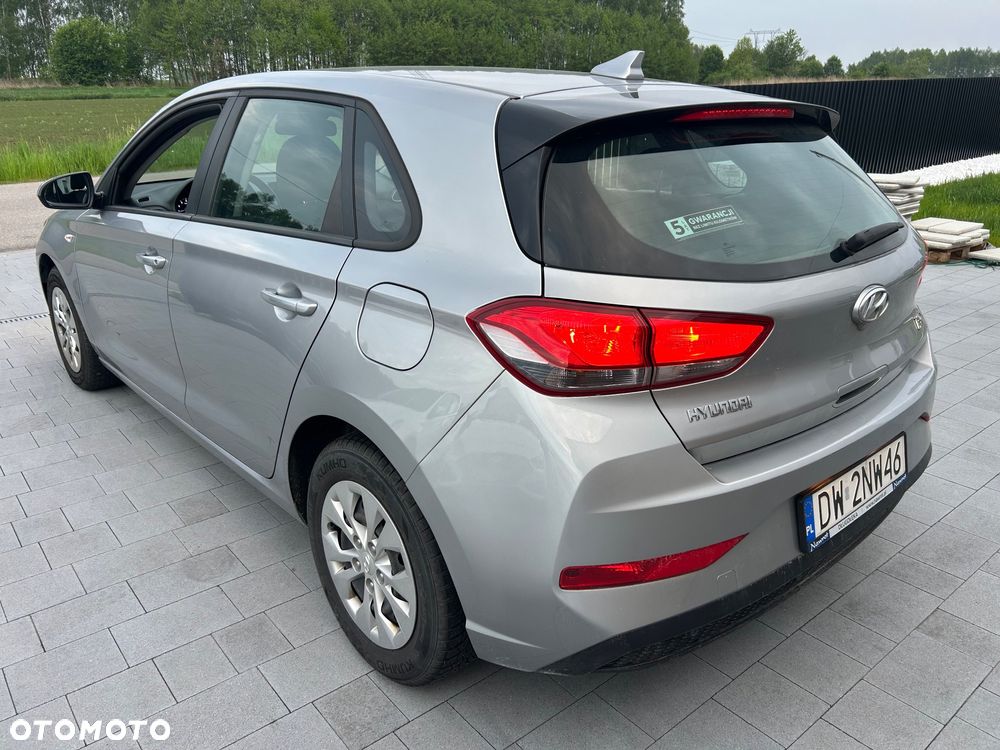 Hyundai i30 1.5 DPI Classic + - 6