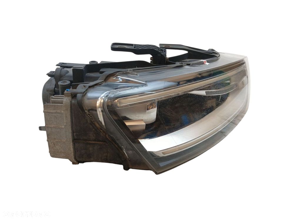 LAMPA PRAWY PRZÓD AUDI Q3 I 8U (2011-2014) 2.0 TDI 140KM 8U0941004L - 3