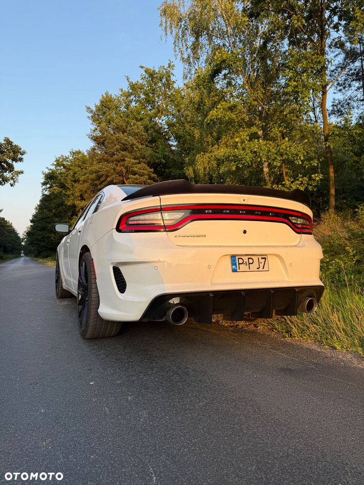 Dodge Charger - 2