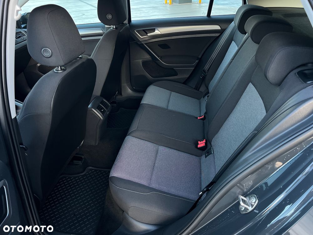 Volkswagen Golf 1.6 TDI BMT Start - 8