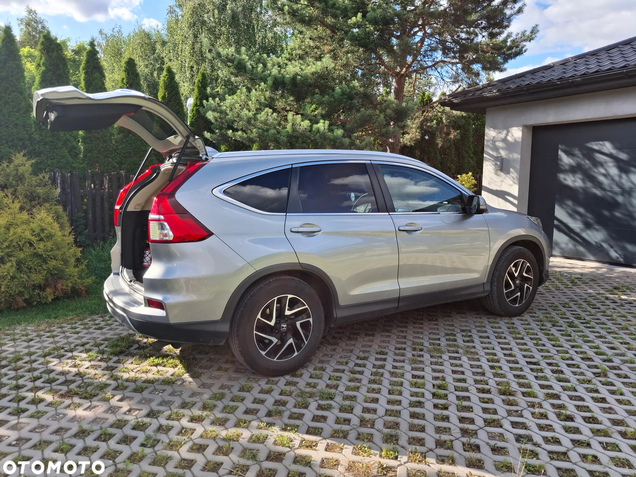Honda CR-V 2.0 Elegance Plus (Honda Connect+) / (2WD) - 3