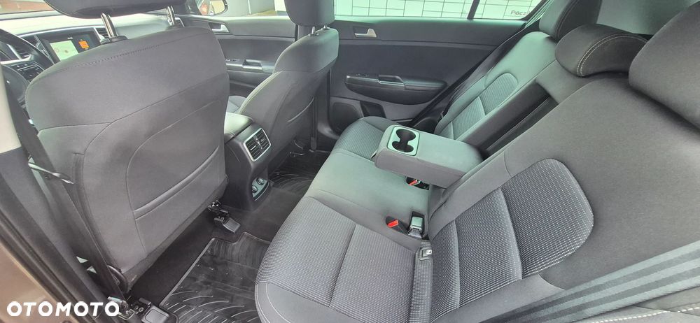 Kia Sportage 2.0 CRDI AWD VISION - 11