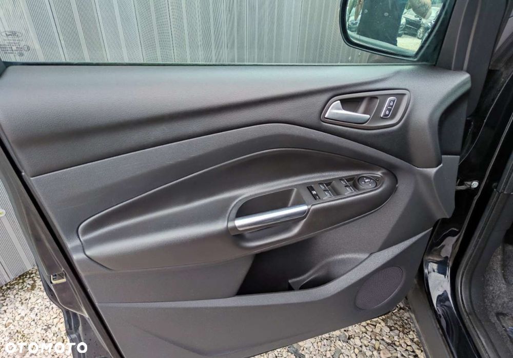 Ford Kuga 2.0 TDCi 4x4 Trend - 14