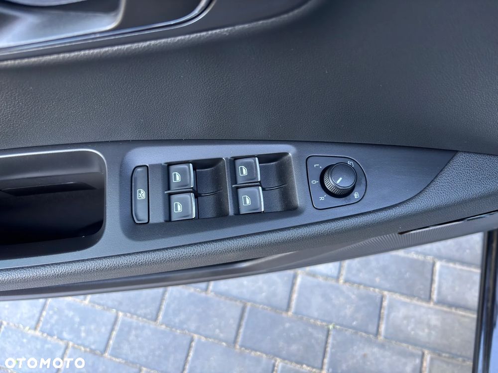 Seat Leon 2.0 TDI DPF Start&Stop FR - 11