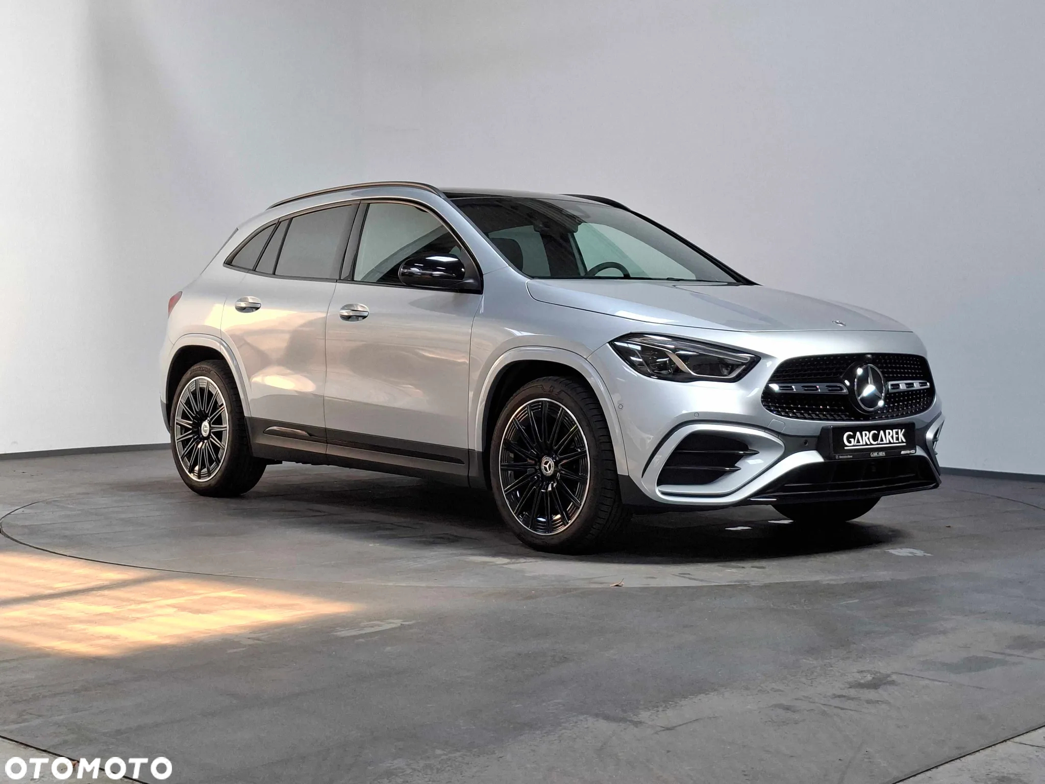 Mercedes-Benz GLA 220 d 4-Matic AMG Line 8G-DCT - 2
