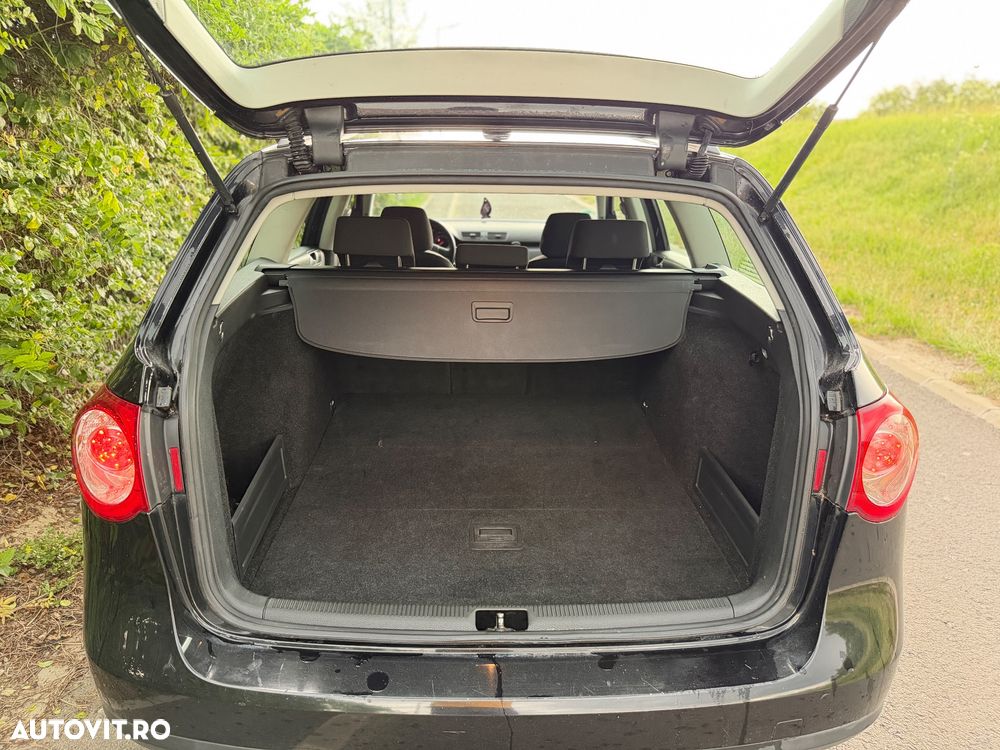 Volkswagen Passat 2.0 TDI DPF Highline - 12