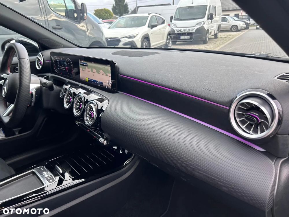 Mercedes-Benz Klasa A 200 AMG Line 7G-DCT - 26
