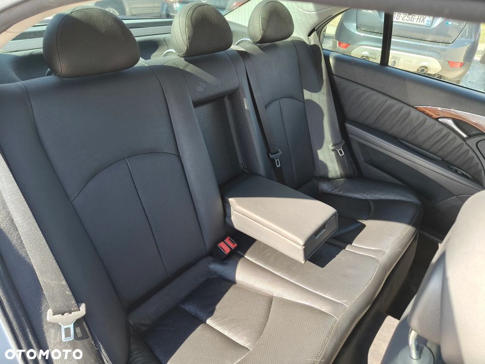 Mercedes-Benz Klasa E - 25