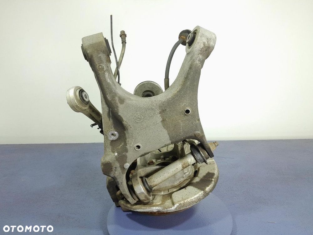 BMW X5 E70 LIFT 3.0 B 306 KM ZWROTNICA PIASTA TYŁ TYLNA LEWA 6770953 - 4