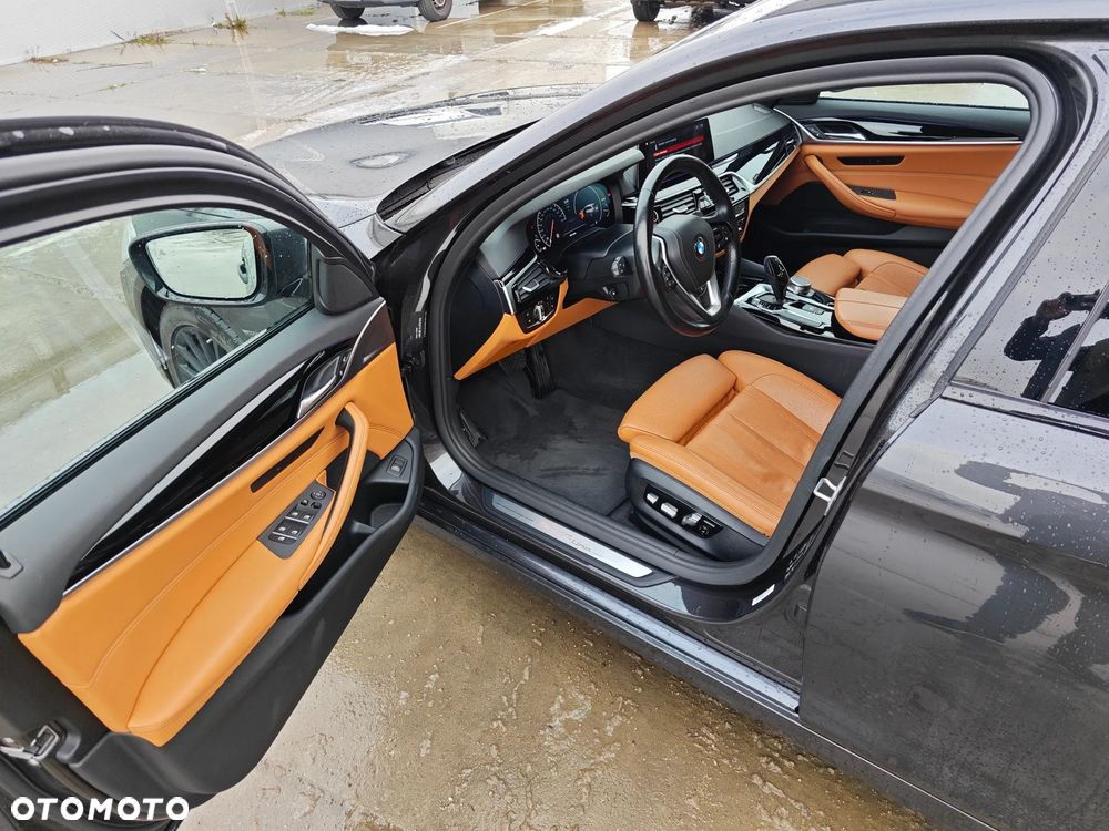 BMW Seria 5 520d xDrive Sport Line - 13