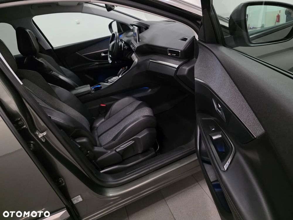 Peugeot 3008 BlueHDi 120 Stop & Start EAT6 Allure - 29