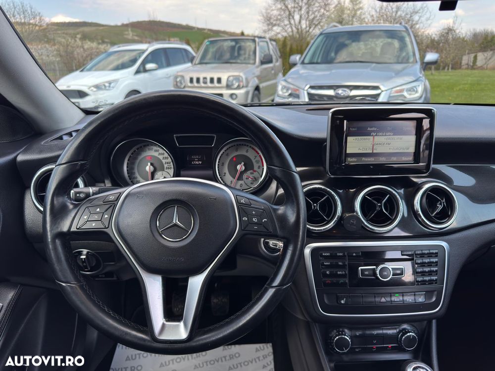Mercedes-Benz CLA - 16