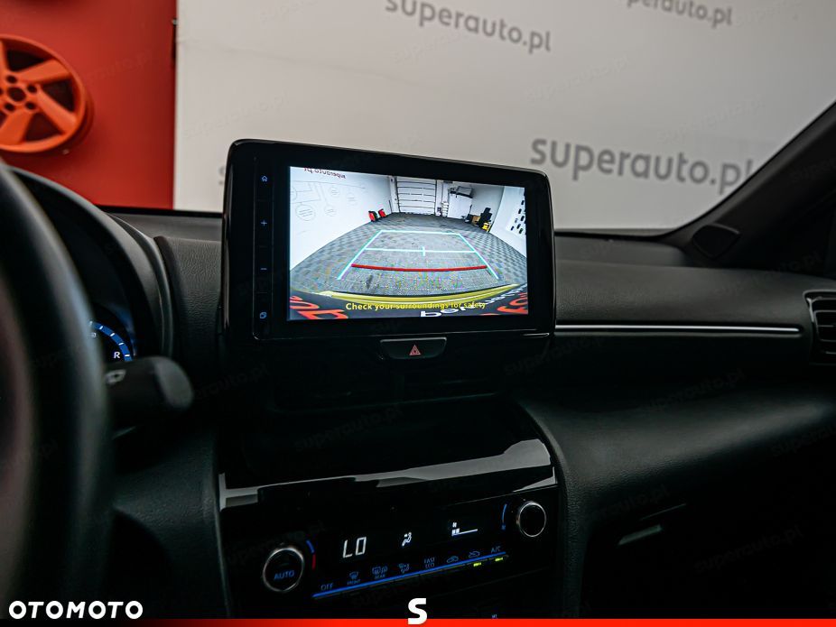 Toyota Yaris Cross - 16