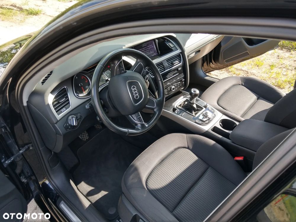 Audi A4 Avant 2.0 TDI DPF quattro Attraction - 9