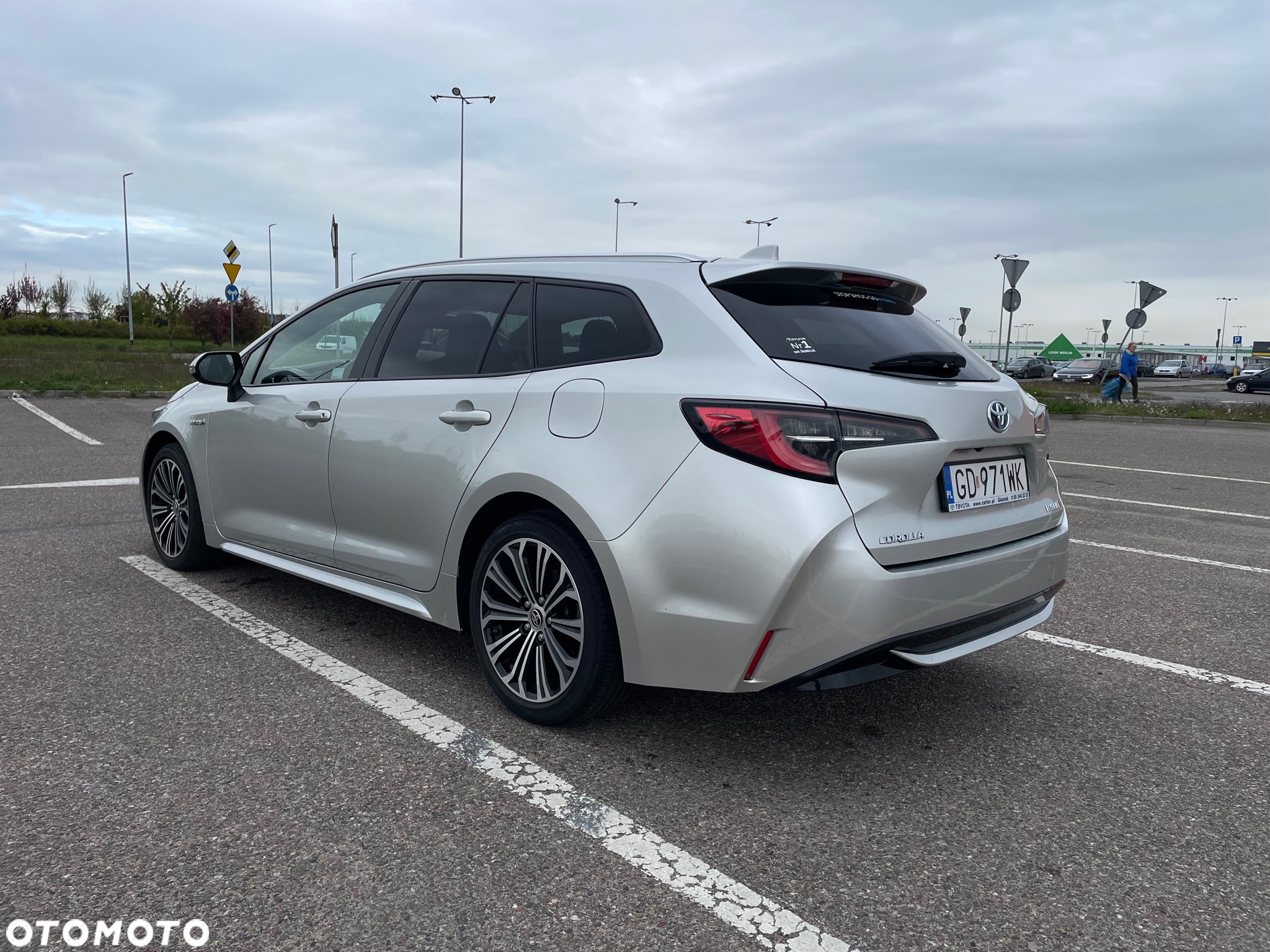 Toyota Corolla 2.0 Hybrid Comfort - 4
