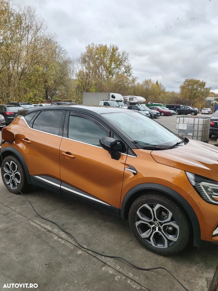 Renault Captur E-Tech Plug-In-Hybrid Intens - 6