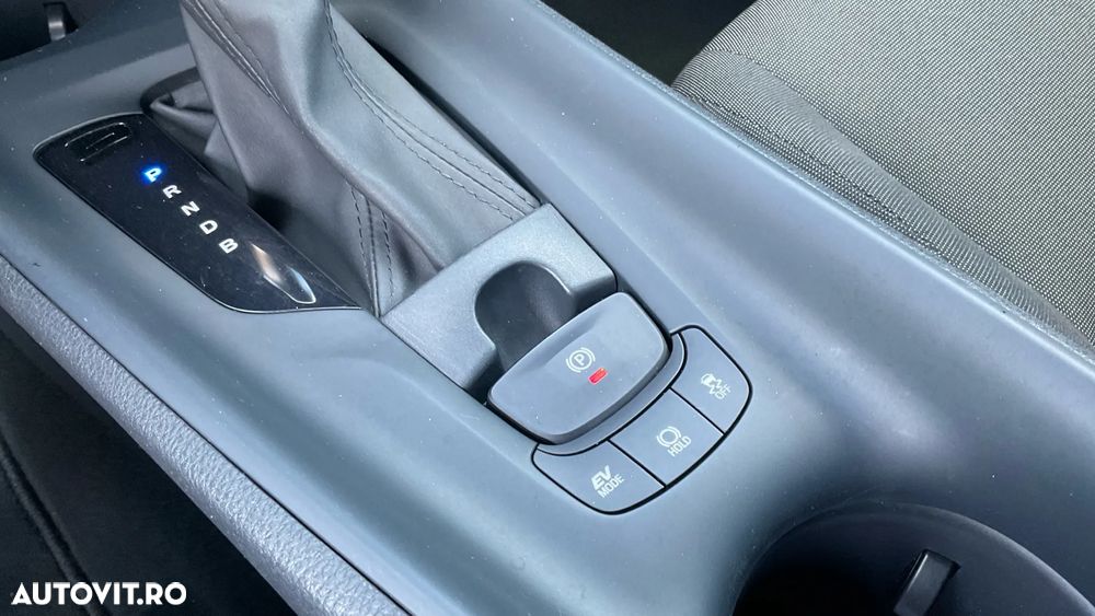 Toyota C-HR 1.8 HSD 122 CP 4x2 CVT Core - 24