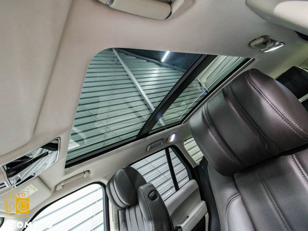 Land Rover Range Rover 4.4SD V8 Vogue - 13