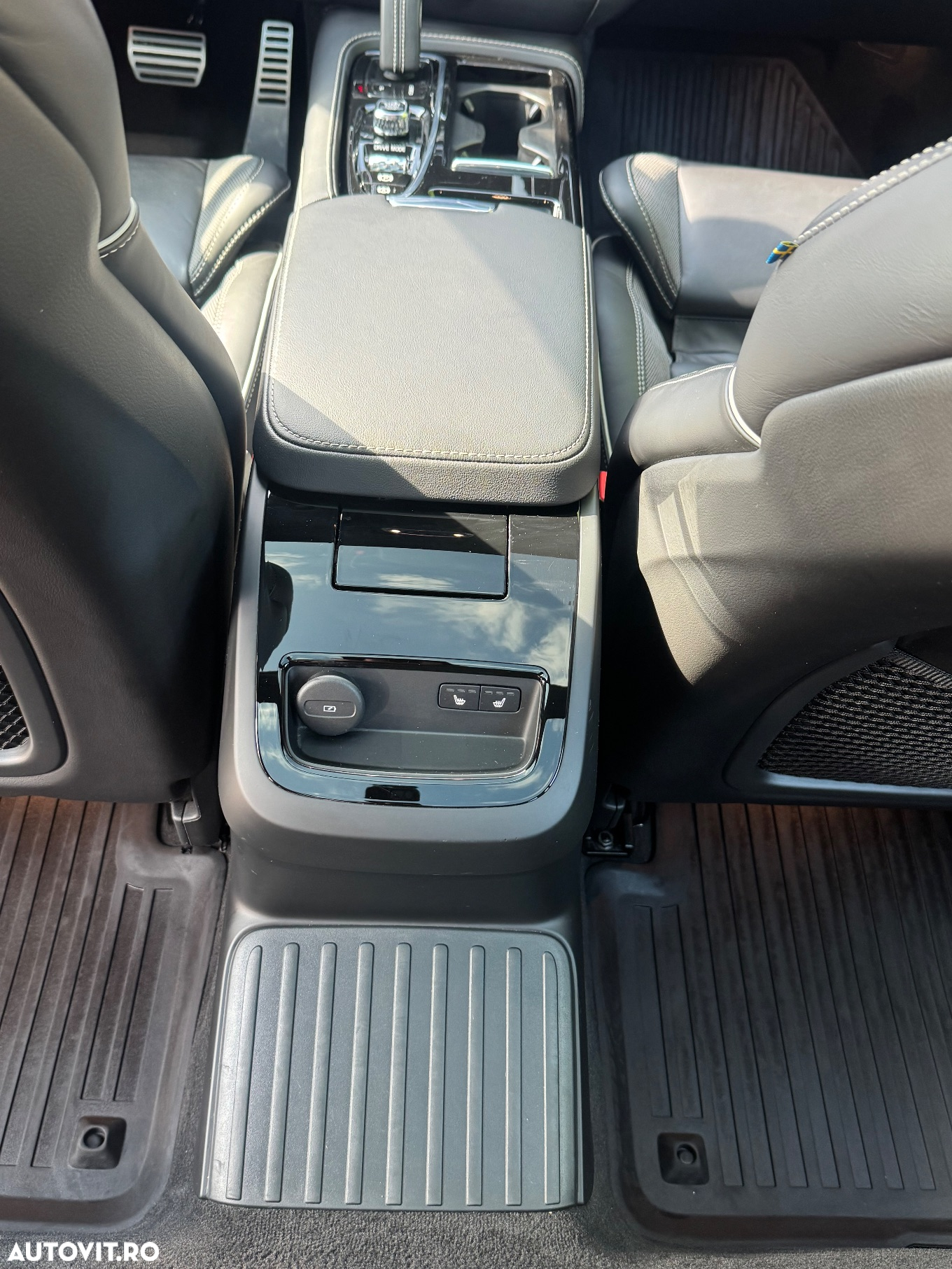 Volvo V60 T6 AWD Recharge Geartronic RDesign Expression - 19