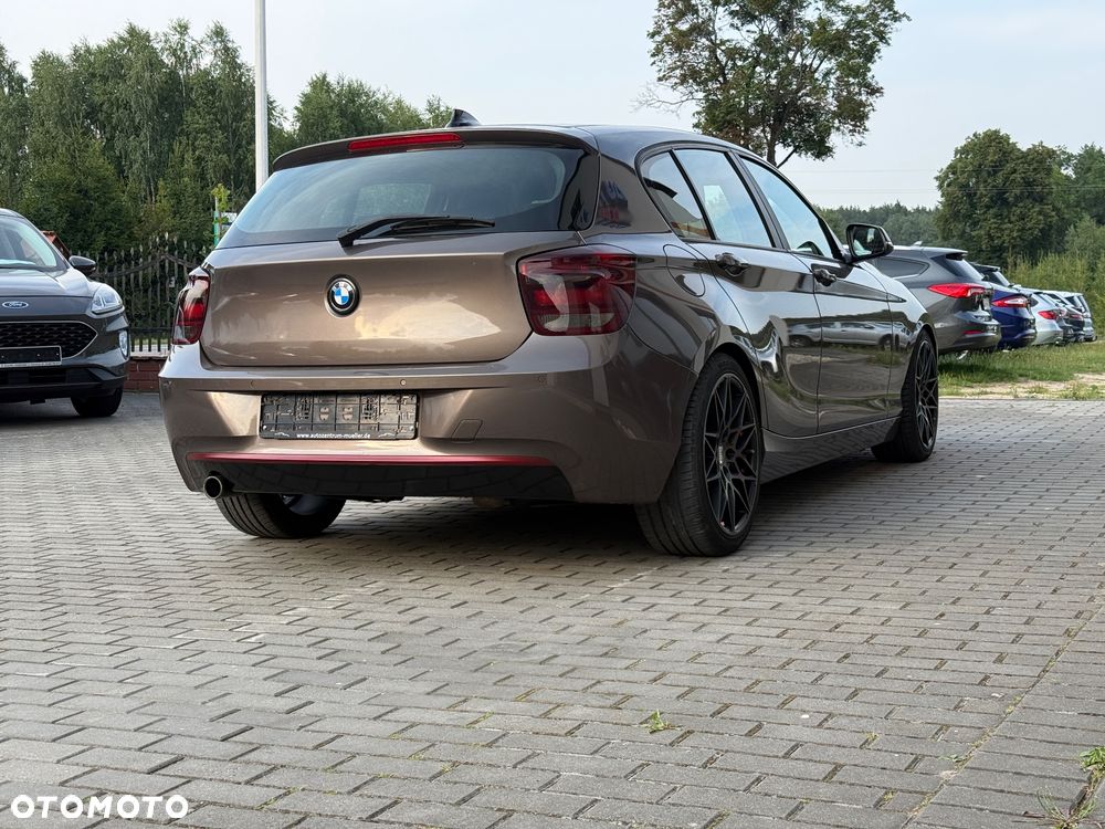 BMW Seria 1 116d EfficientDynamics Sport Line - 10