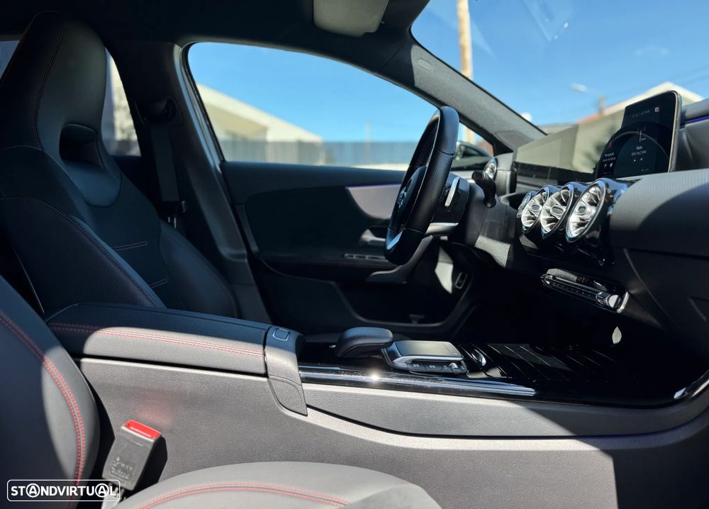 Mercedes-Benz A 250 e 8G-DCT AMG Line Advanced Plus - 24