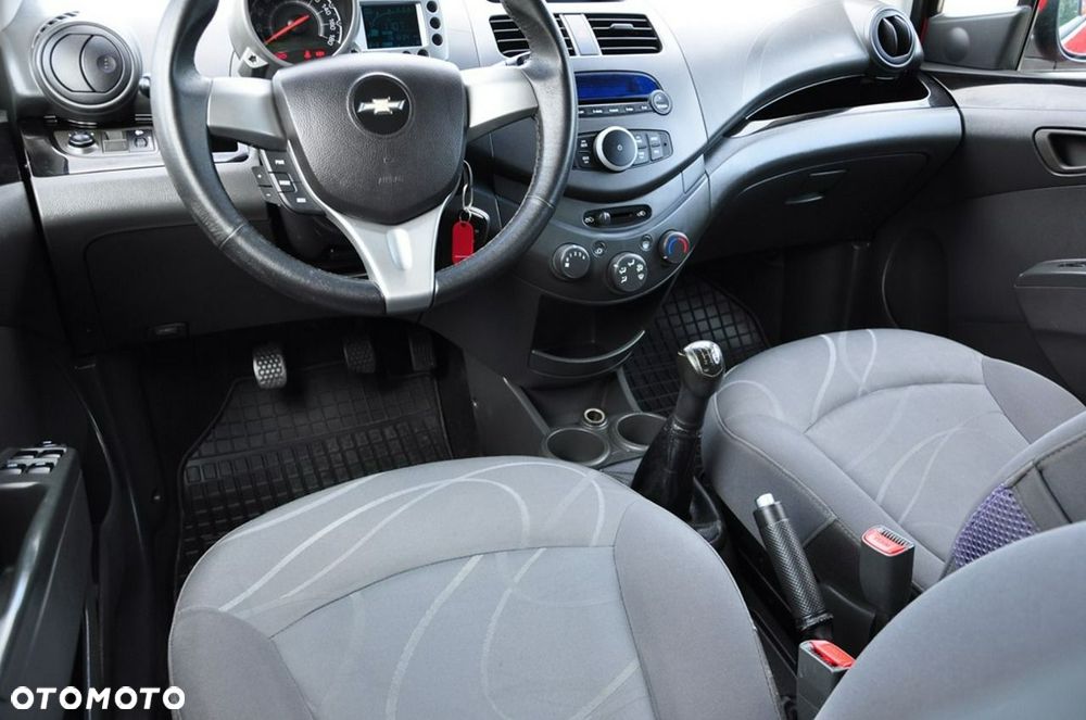 Chevrolet Spark - 34