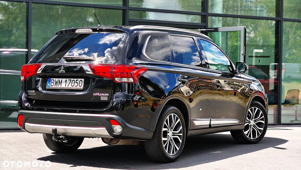 Mitsubishi Outlander - 3