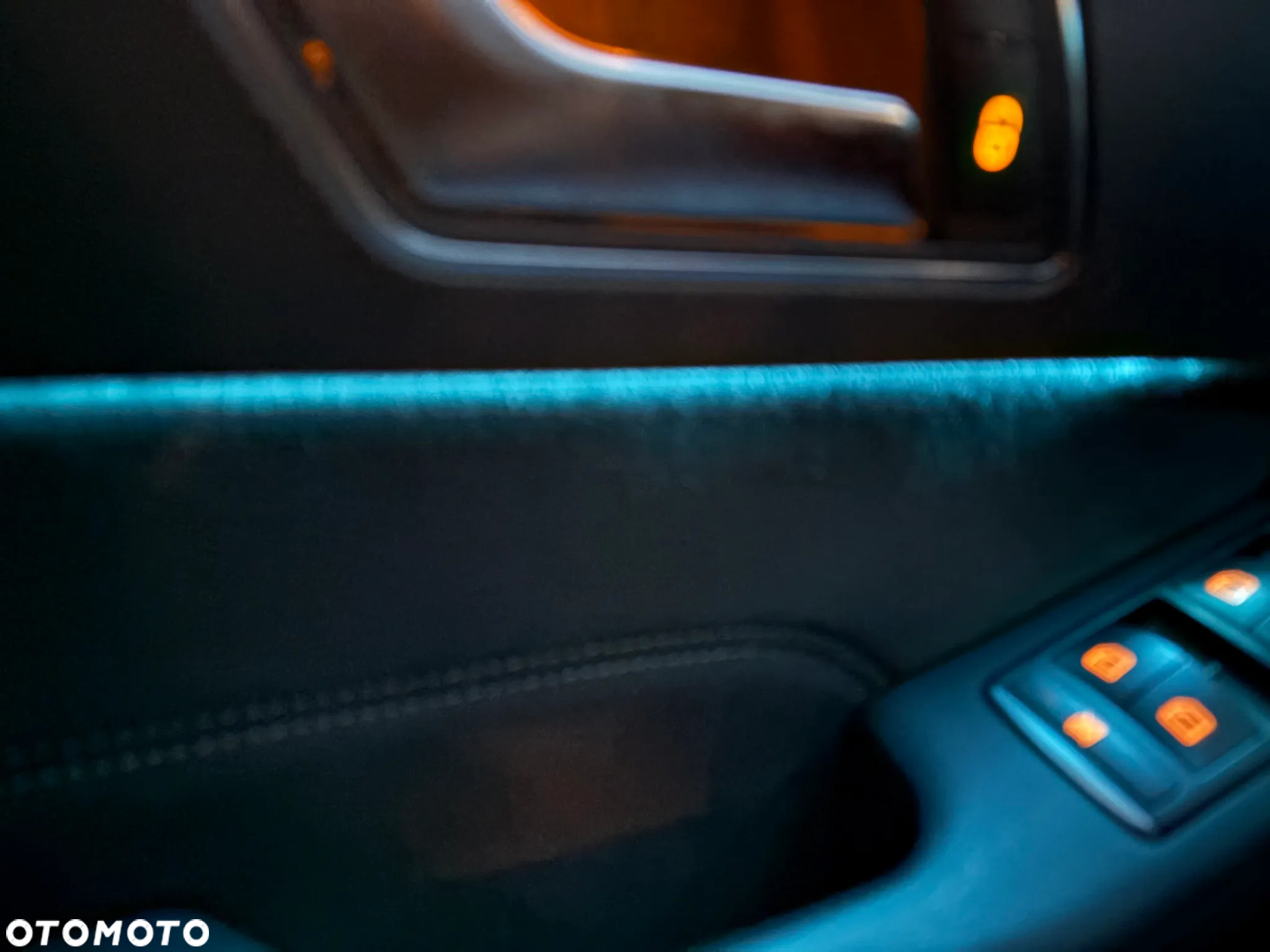 Mercedes-Benz Klasa E 220 BlueTEC 4-Matic Avantgarde - 37